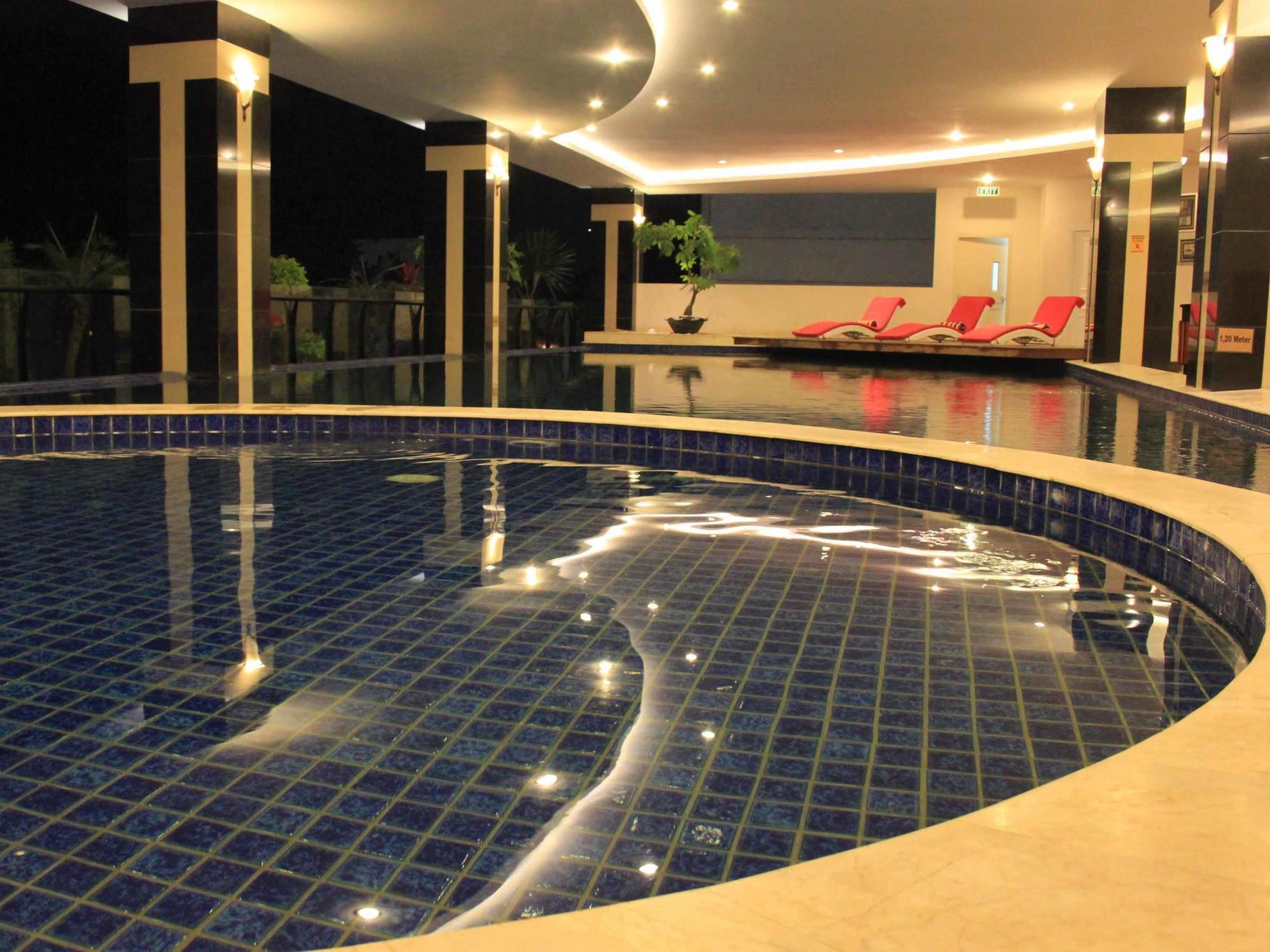 Grand Savero Hotel Bogor Zewnętrze zdjęcie